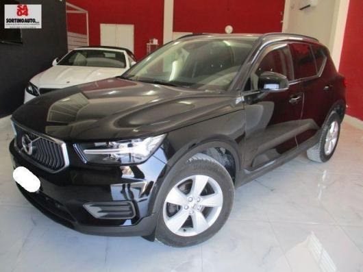 usato VOLVO XC40