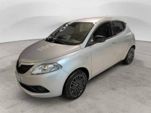 usato LANCIA Ypsilon