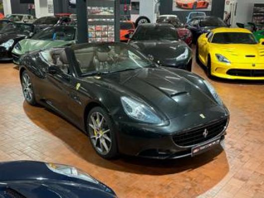 usato FERRARI California