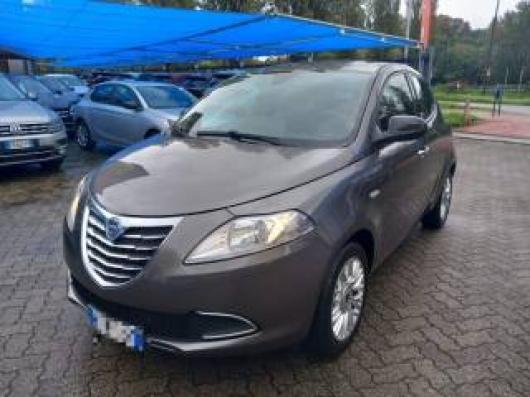 usato LANCIA Ypsilon