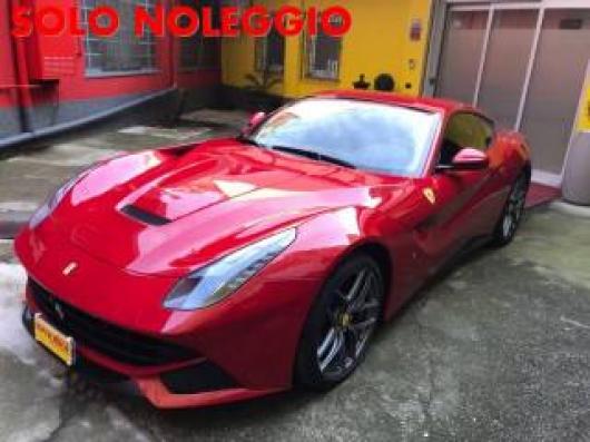 nuovo FERRARI F12