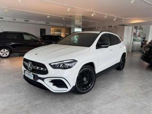 usato MERCEDES GLA 200