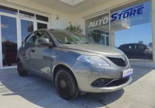 usato LANCIA Ypsilon