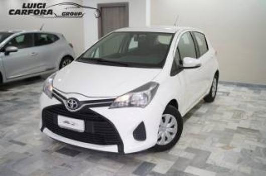 usato TOYOTA Yaris