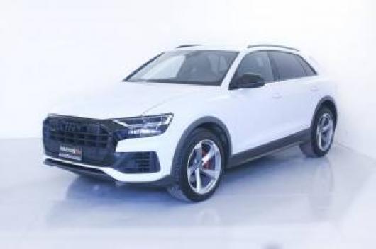 usato AUDI Q8