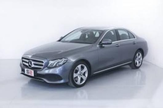 usato MERCEDES E 220