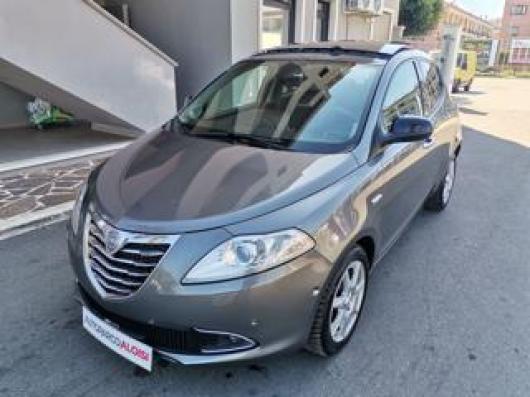 usato LANCIA Ypsilon