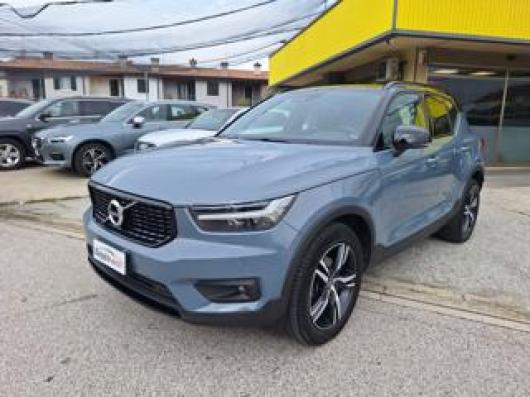 usato VOLVO XC40