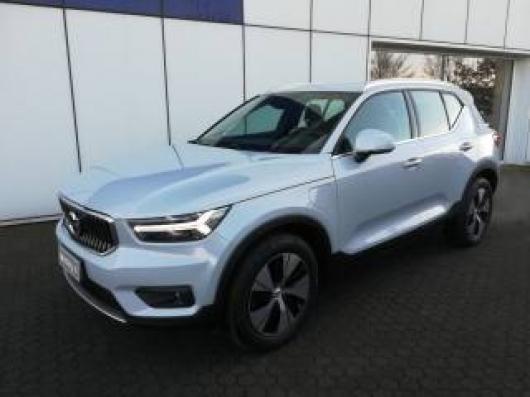 usato VOLVO XC40