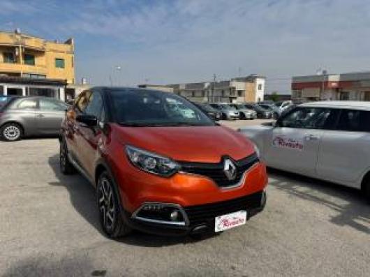 usato RENAULT Captur