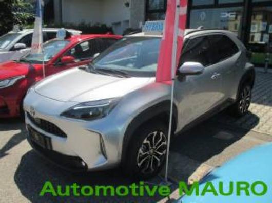 nuovo TOYOTA Yaris Cross