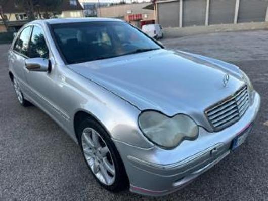 usato MERCEDES C 220