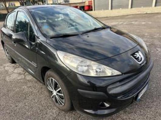 usato PEUGEOT 207