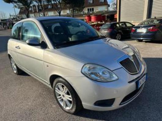 usato LANCIA Ypsilon