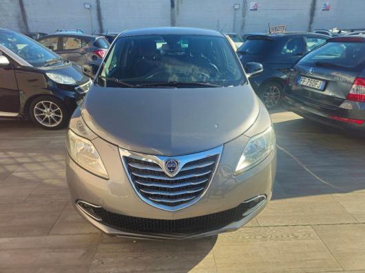 usato LANCIA Ypsilon