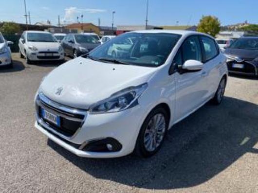 usato PEUGEOT 208