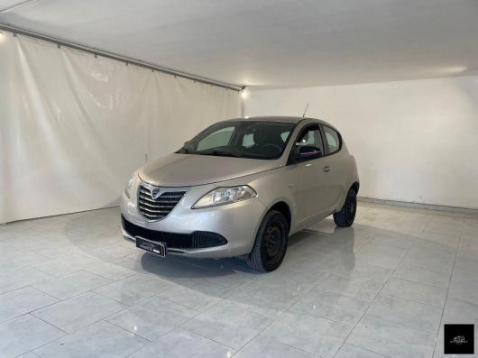 usato LANCIA Ypsilon