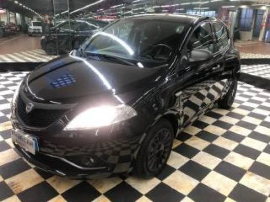 usato LANCIA Ypsilon