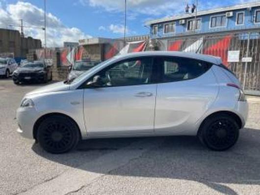 usato LANCIA Ypsilon