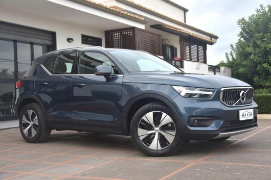 usato VOLVO XC40