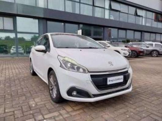 usato PEUGEOT 208