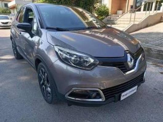 usato RENAULT Captur