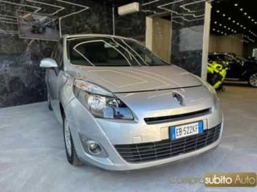 usato RENAULT Scenic