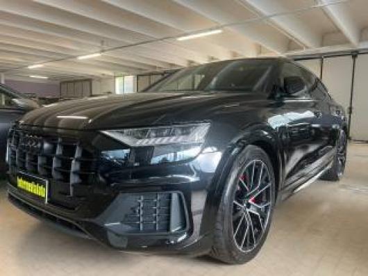 usato AUDI Q8