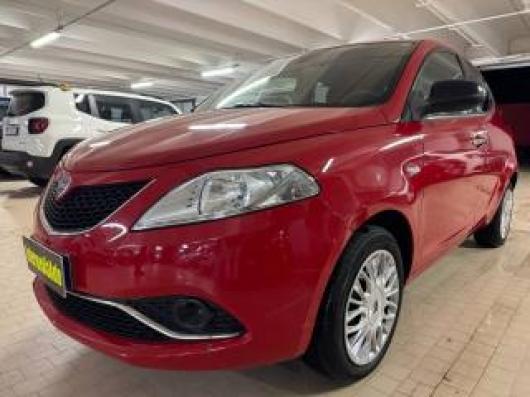 usato LANCIA Ypsilon