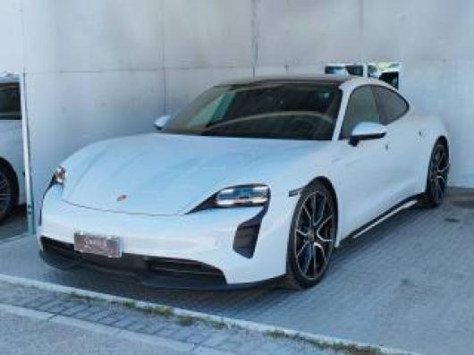 usato PORSCHE Taycan