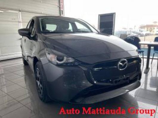 nuovo MAZDA 2