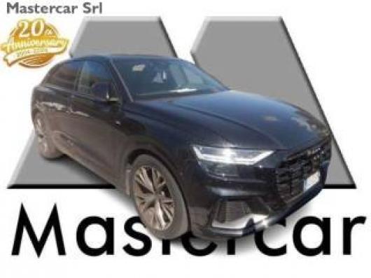 usato AUDI Q8