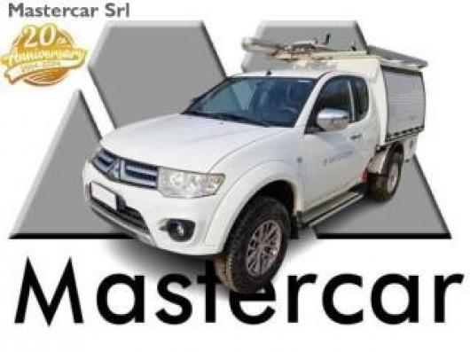 usato MITSUBISHI L200