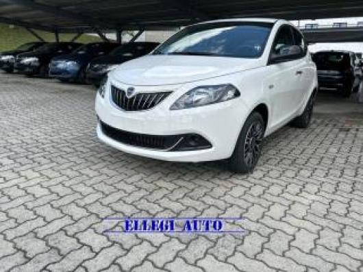 nuovo LANCIA Ypsilon