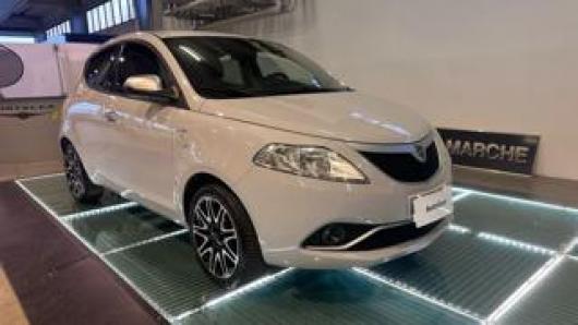 usato LANCIA Ypsilon