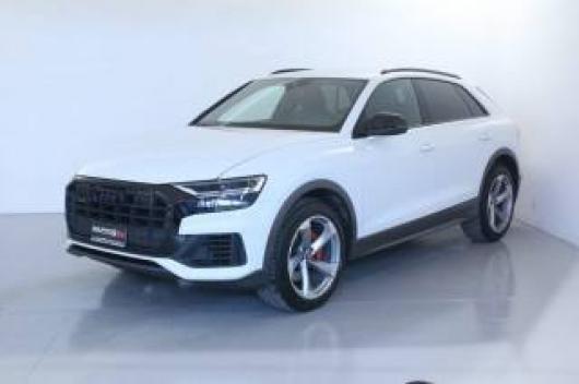 usato AUDI Q8