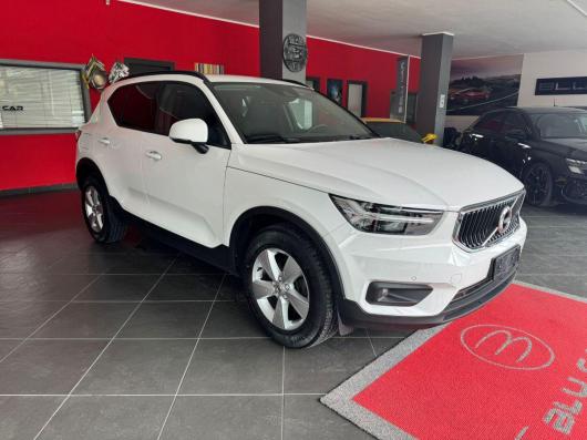 usato VOLVO XC40