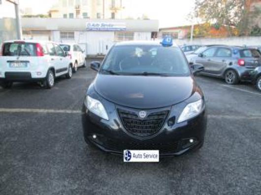 usato LANCIA Ypsilon