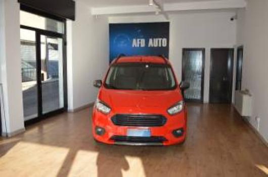 usato FORD Tourneo Courier