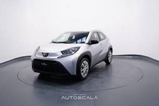 usato TOYOTA Aygo X