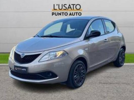 usato LANCIA Ypsilon