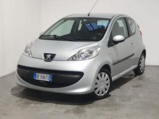 usato PEUGEOT 107