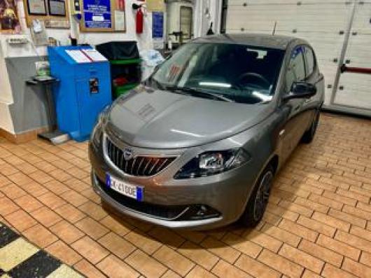 usato LANCIA Ypsilon