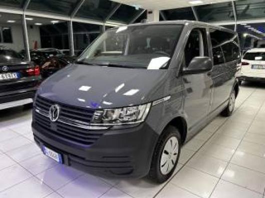 usato VOLKSWAGEN Caravelle