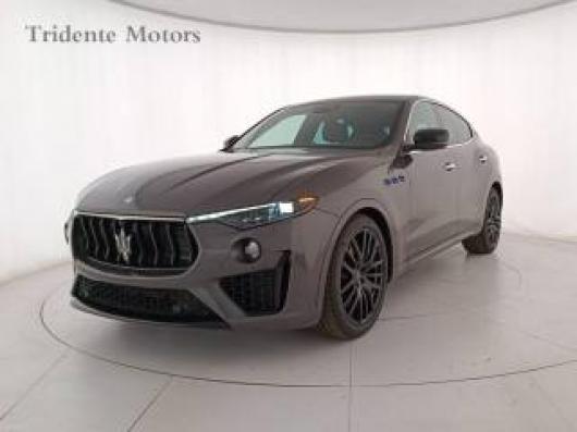 Km 0 MASERATI Levante