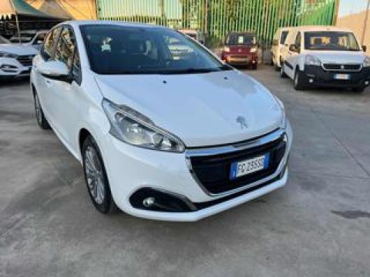 usato PEUGEOT 208