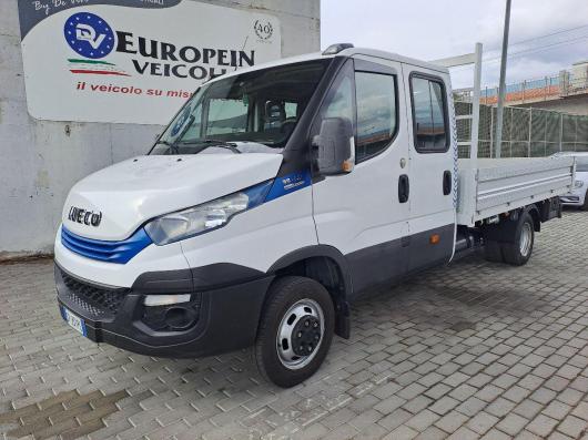 usato IVECO Daily 35C14 G doppia cabina cassone fisso