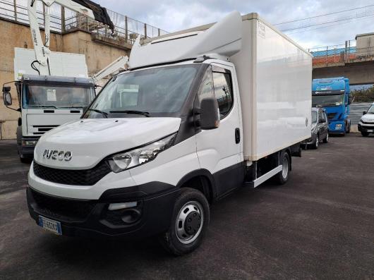 usato IVECO Daily 35C15 Frigorifero FRCX