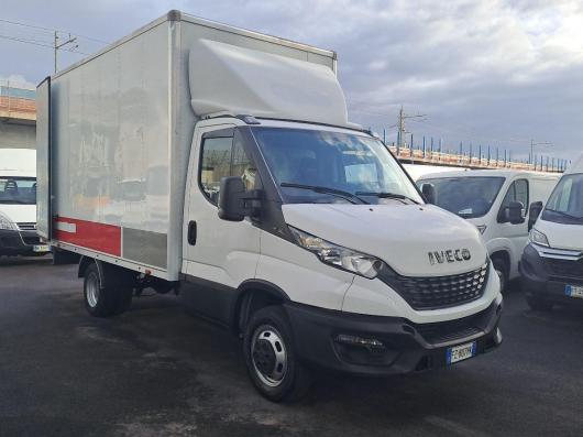 usato IVECO Daily 35C14 cassone furgonato 2019 Euro 6b