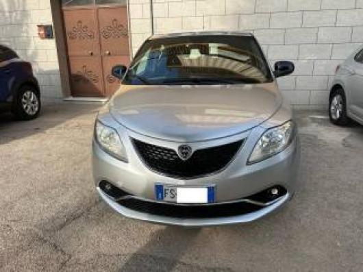 usato LANCIA Ypsilon